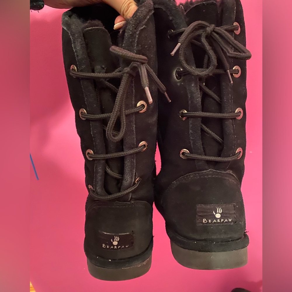 Black lace up BearPaw boots. Used condition.